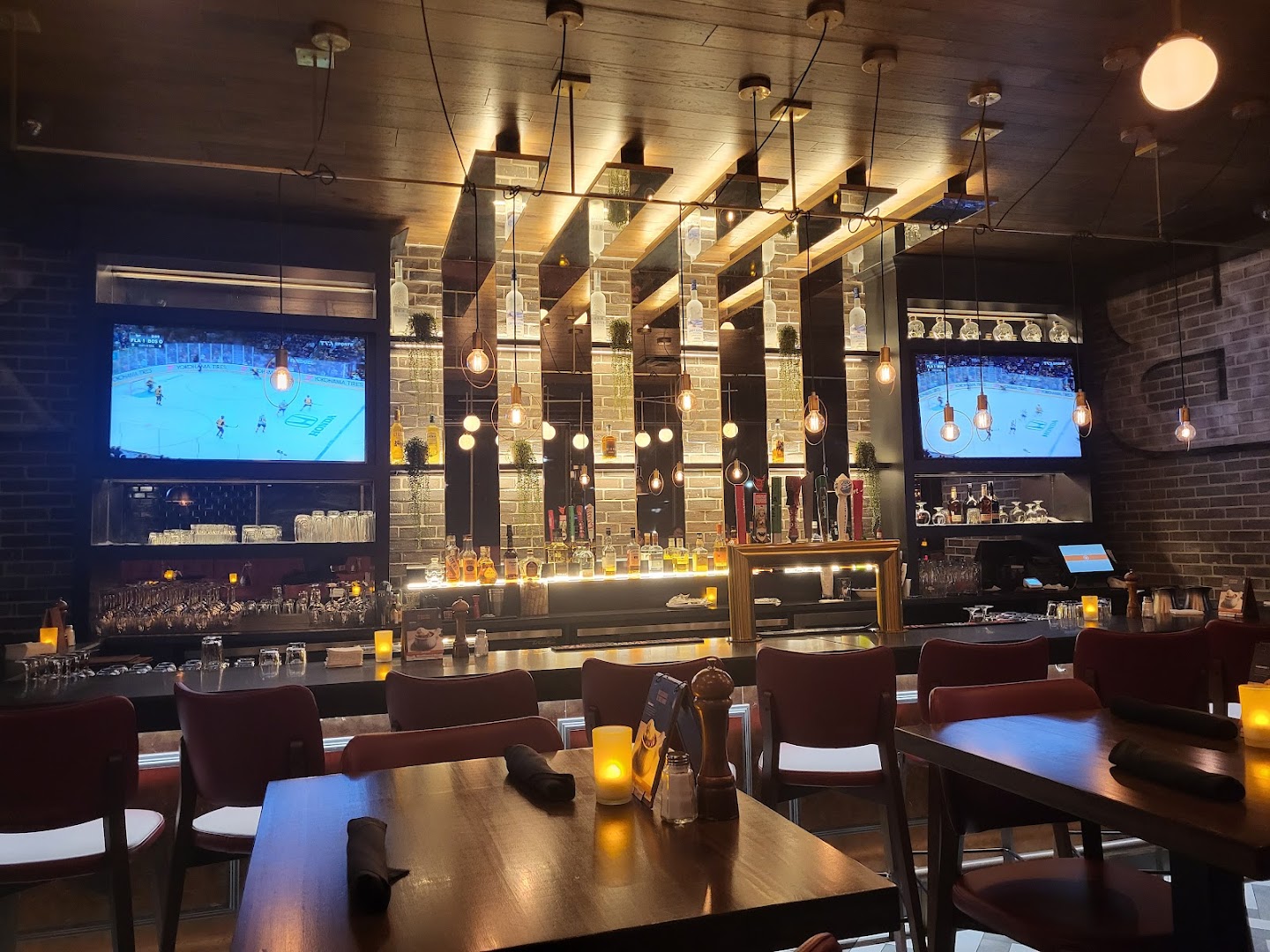 Bâton Rouge Grillhouse & Bar