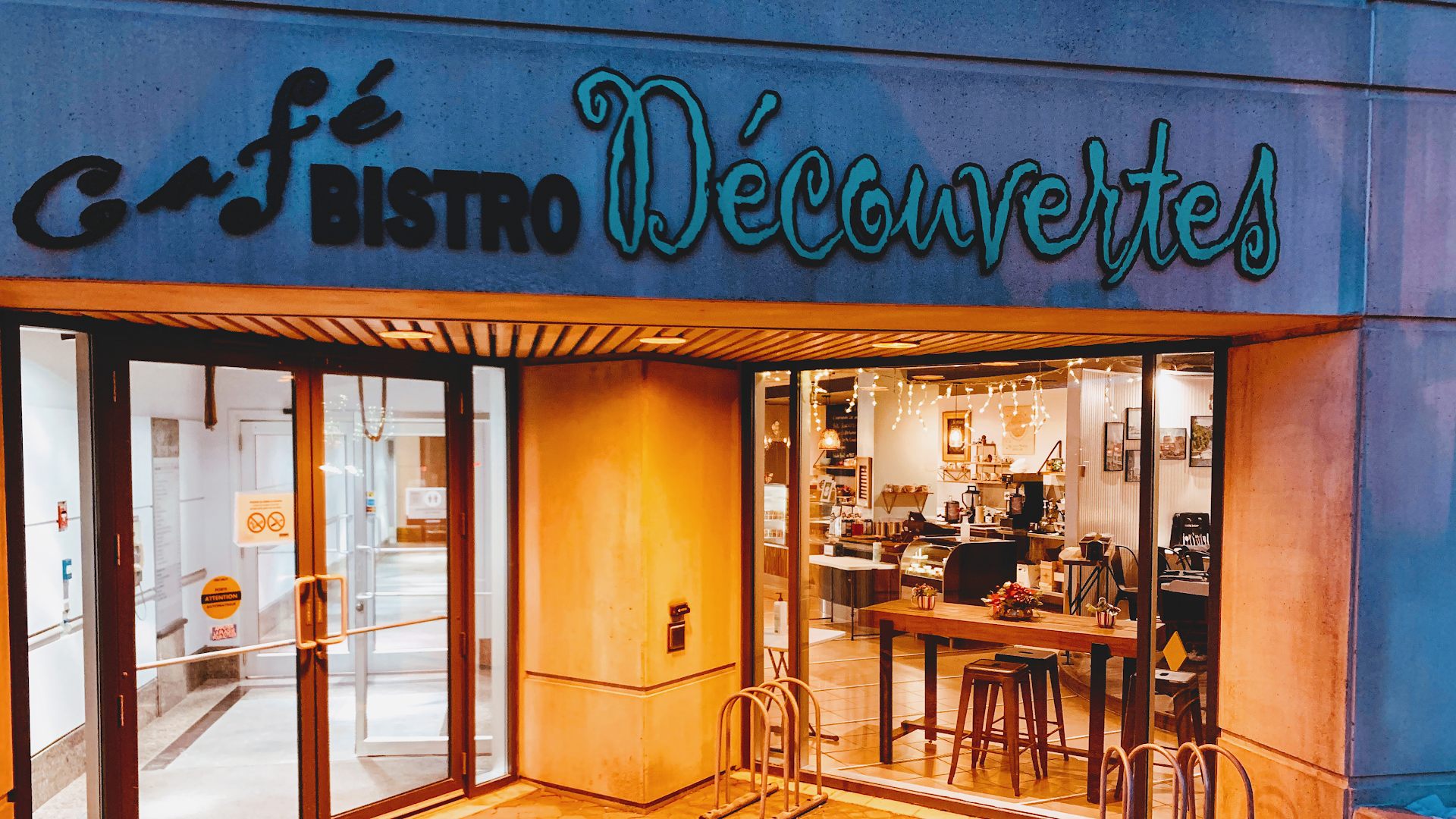 Café Bistro Découvertes