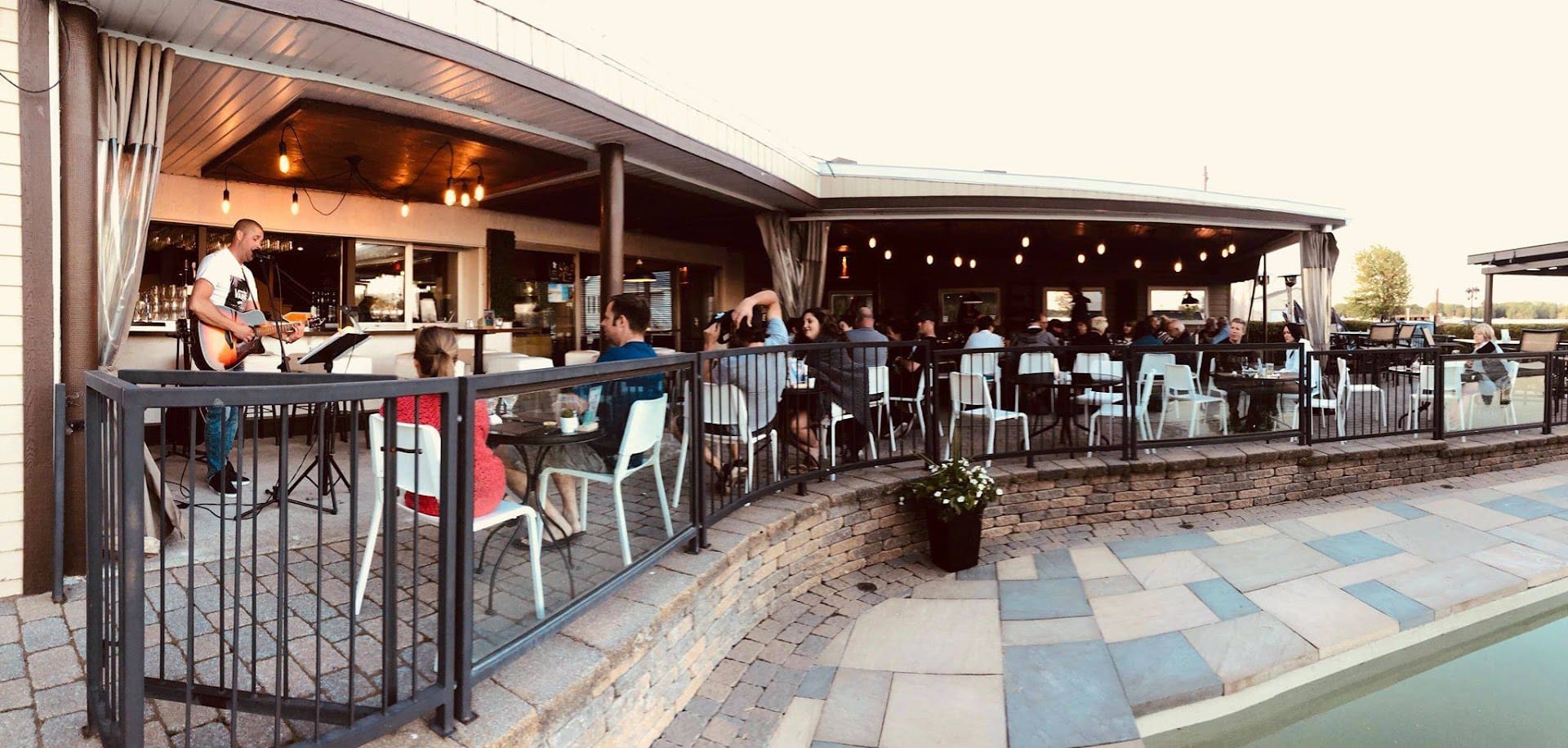 Resto de la Marina St-Tropez