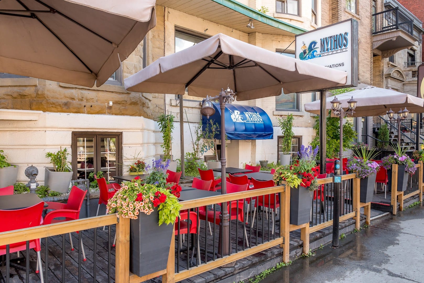 Mythos Ouzeri Estiatorio